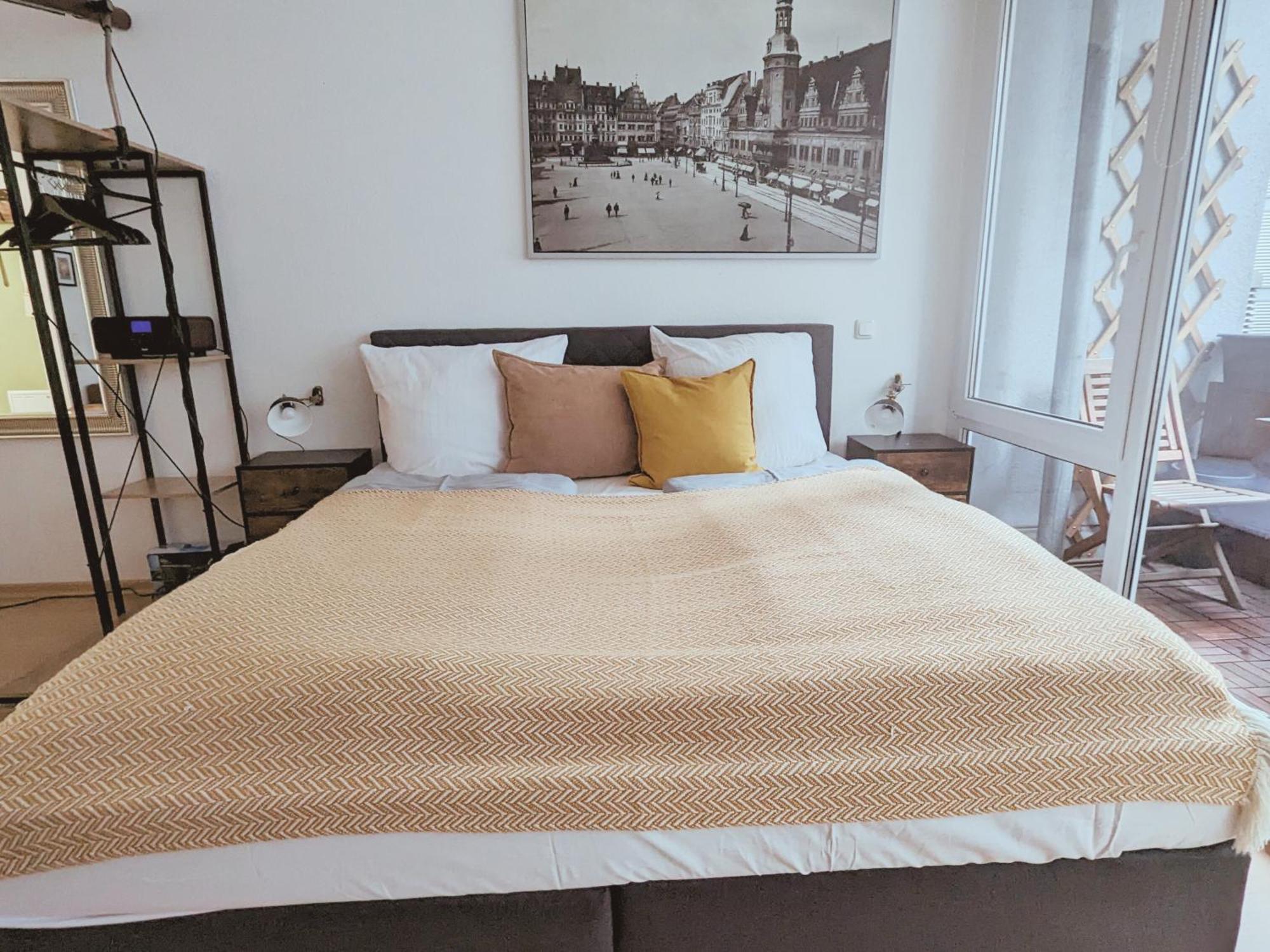 Zentrale - Ferienwohnung Am Thomaskirchhof ライプツィヒ エクステリア 写真